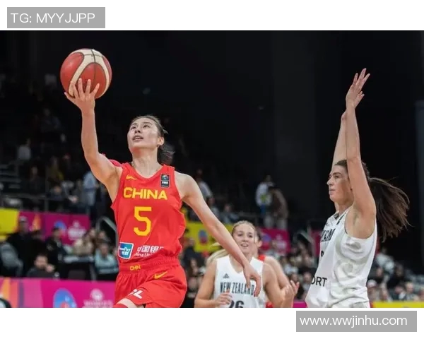 中国女篮迎战阿根廷队争夺国际赛事荣誉展现巾帼风采