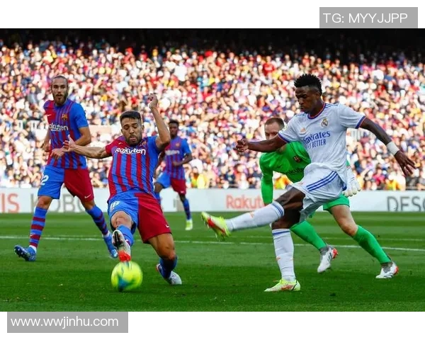 巴伦西亚主场迎战加的斯期待精彩对决与激烈竞争